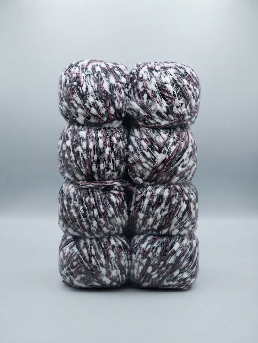 0052 ponpon örgü ipi 779 gr