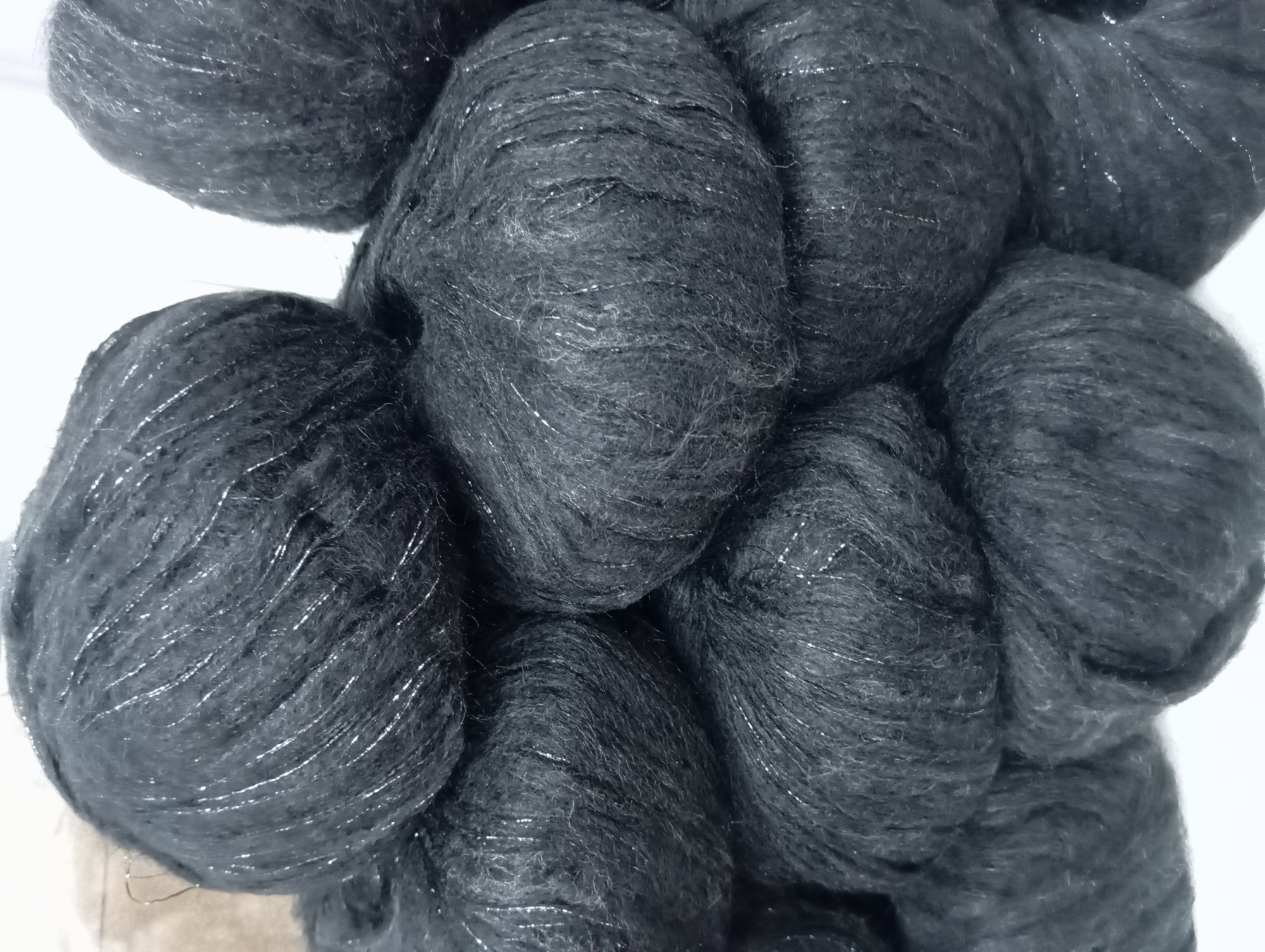 0028 siyah simli 1030 gr