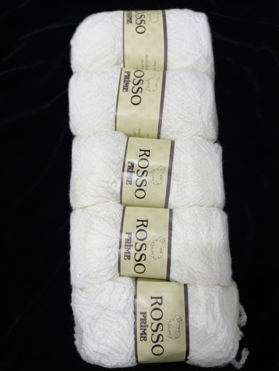0154 BEYAZ BUKLET ÖRGÜ İPİ 500/550 GR